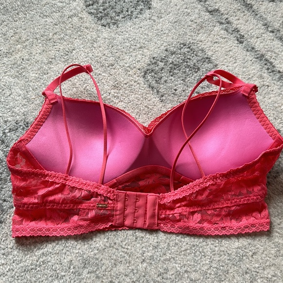 Victoria’s Secret pink push up lace bralette - NWT - Picture 2 of 4